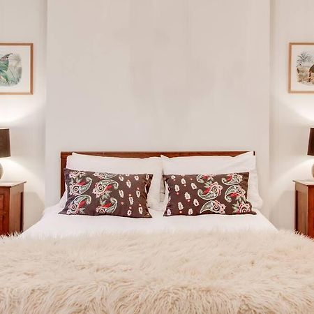 Princes Villa - Large Fully Self Contained Flat, 5 Minutes From The Sea Hastings Kültér fotó
