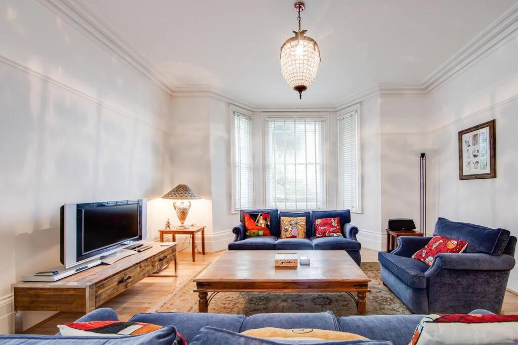 Princes Villa - Large Fully Self Contained Flat, 5 Minutes From The Sea Hastings Kültér fotó