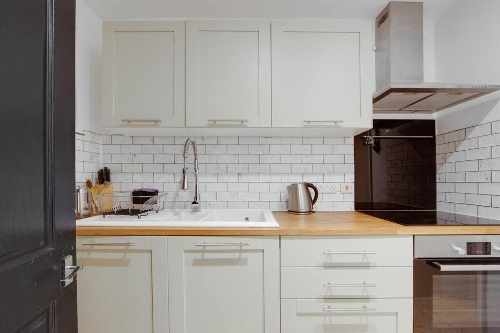 Princes Villa - Large Fully Self Contained Flat, 5 Minutes From The Sea Hastings Kültér fotó
