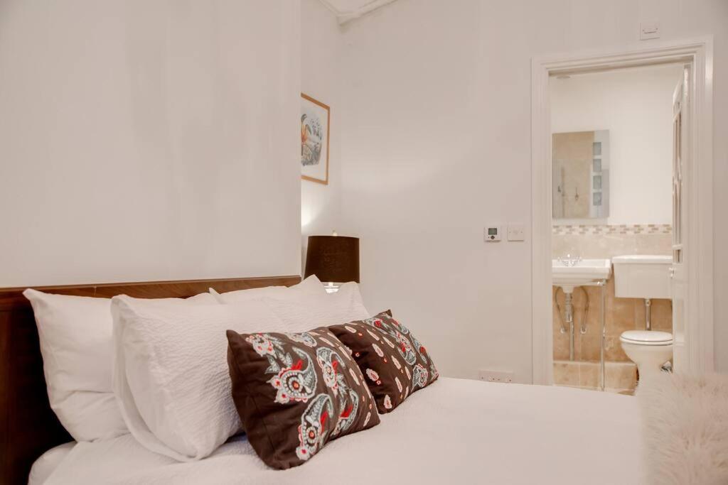 Princes Villa - Large Fully Self Contained Flat, 5 Minutes From The Sea Hastings Kültér fotó