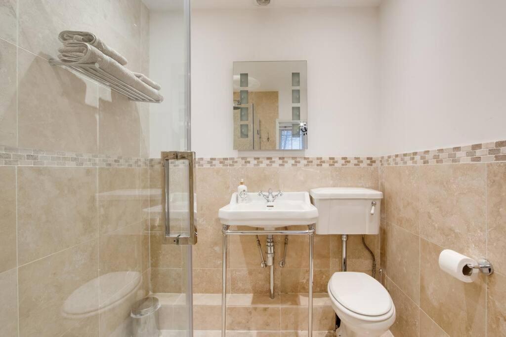 Princes Villa - Large Fully Self Contained Flat, 5 Minutes From The Sea Hastings Kültér fotó