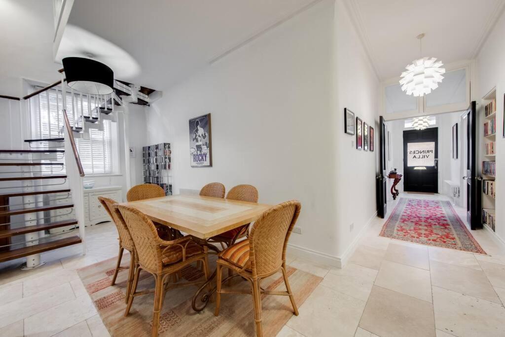 Princes Villa - Large Fully Self Contained Flat, 5 Minutes From The Sea Hastings Kültér fotó